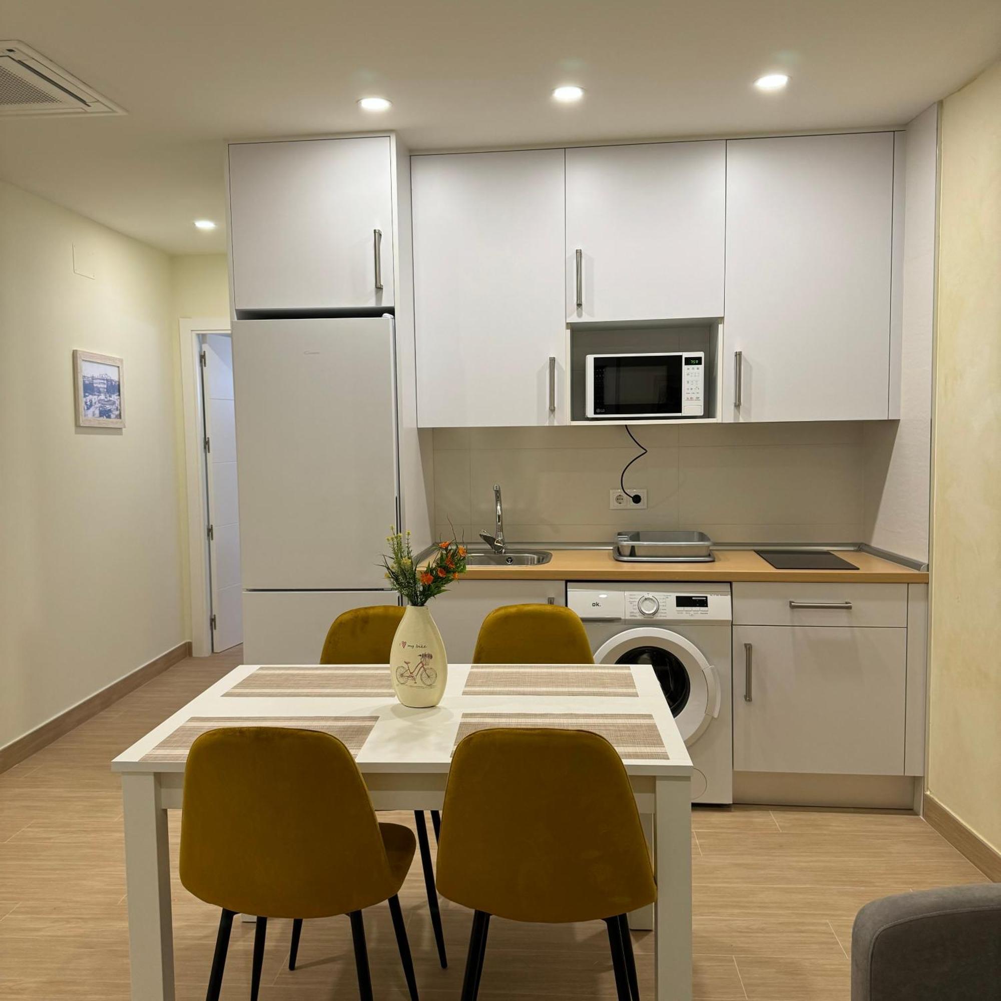 Jardines - Apartamentos & Estudio Ciempozuelos Eksteriør bilde